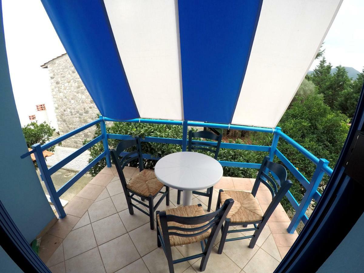 Papadogiannopoulos House Aígion Luaran gambar