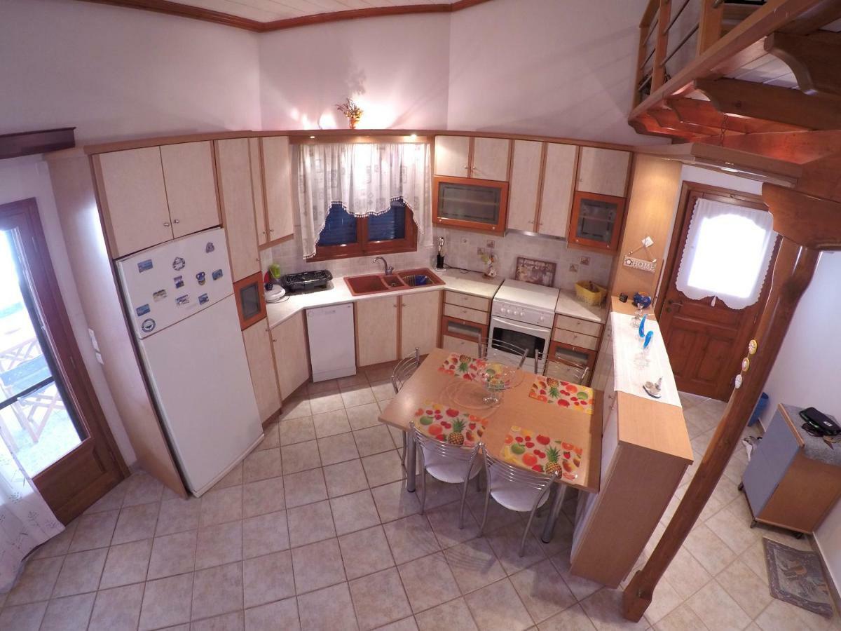 Papadogiannopoulos House Aígion Luaran gambar